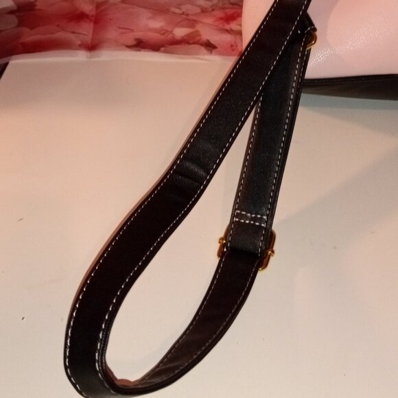 DISNEY DANI MINNIE MOUSE PINK MINI BACKPACK - Picture 9 of 11